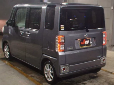 TOYOTA PIXIS MEGA