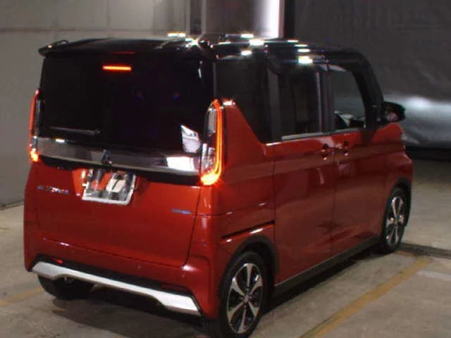 Mitsubishi eK X Space  с аукциона в Японии
