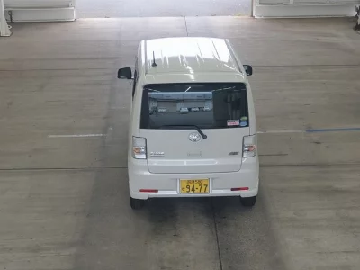 Toyota Pixis Space
