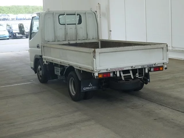 Mitsubishi Fuso Canter  с аукциона в Японии