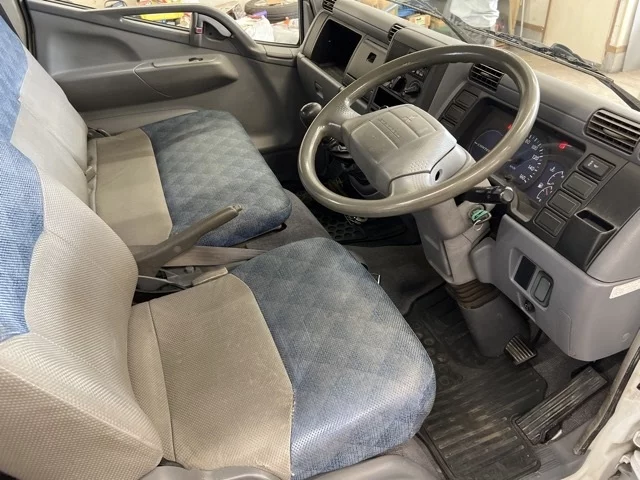 Mitsubishi Fuso Canter  с аукциона в Японии
