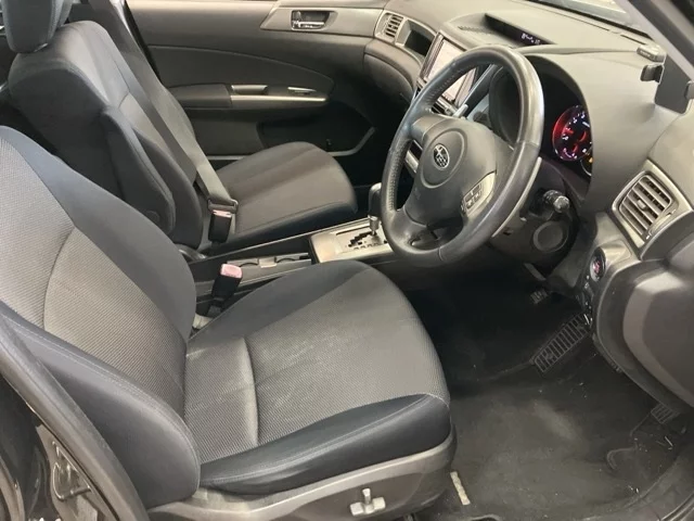Subaru Exiga  с аукциона в Японии