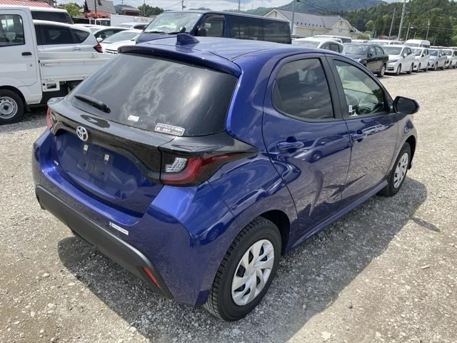 Toyota Yaris  с аукциона в Японии