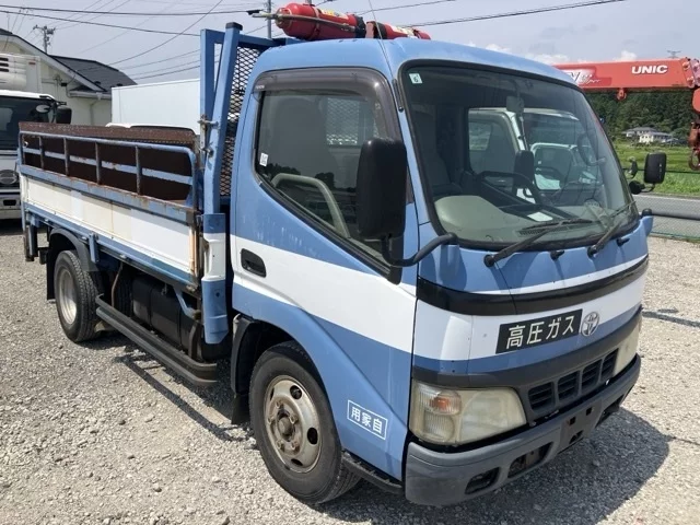 Toyota Dyna  с аукциона в Японии
