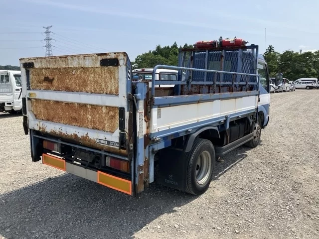 Toyota Dyna  с аукциона в Японии