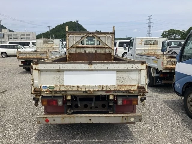 Hino Dutro  с аукциона в Японии