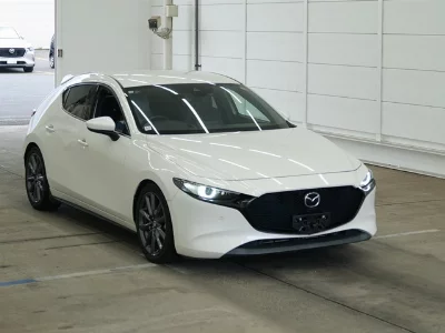 MAZDA MAZDA3 FASTBACK