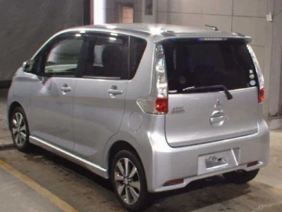 Mitsubishi eK Wagon