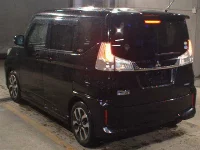 Цена авто Mitsubishi  с аукционов Японии, номер кузова MB36S, пробег 82 000, оценка 2