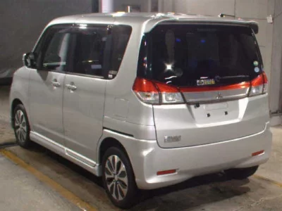 Mitsubishi Delica D:2