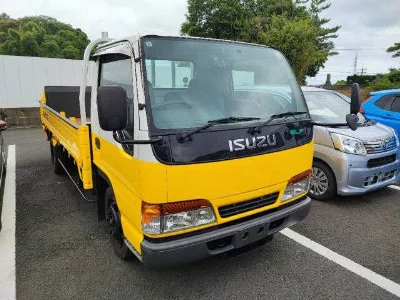 Isuzu Elf