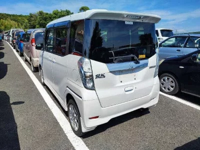 Mitsubishi eK X Space