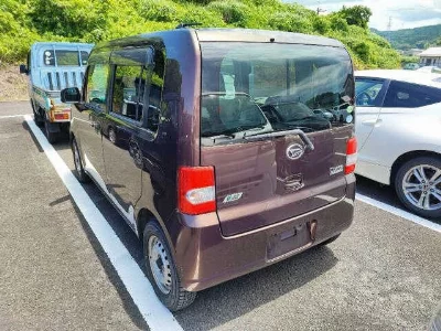 Daihatsu Move Conte