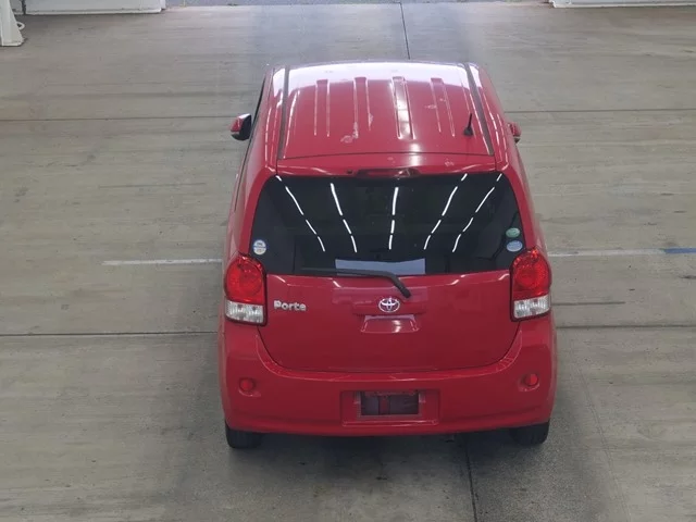 Toyota Porte  с аукциона в Японии