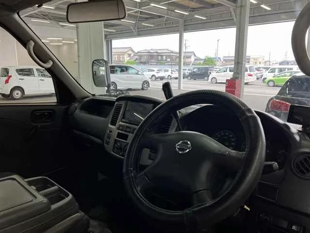 Nissan Caravan  с аукциона в Японии