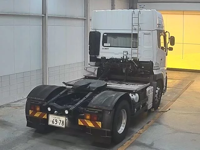 Nissan UD  с аукциона в Японии
