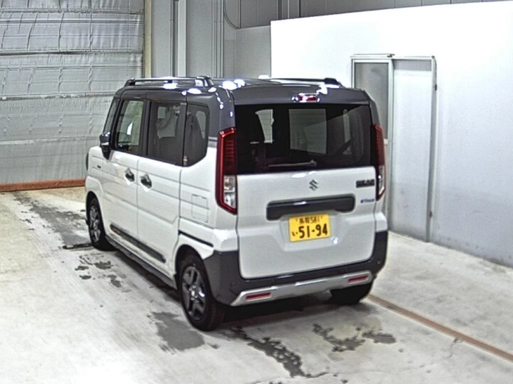 Suzuki Spacia Gear  с аукциона в Японии