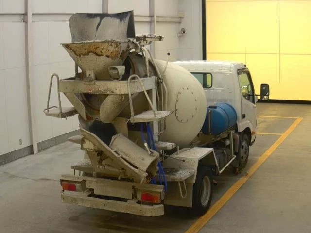 Hino Dutro  с аукциона в Японии
