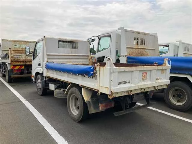 Hino Dutro  с аукциона в Японии