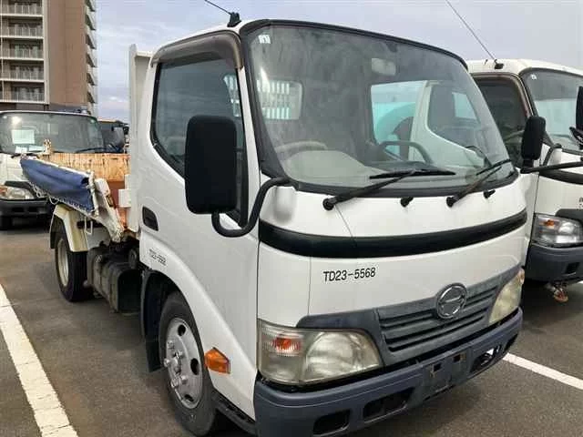 Hino Dutro  с аукциона в Японии