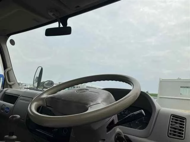 Hino Dutro  с аукциона в Японии