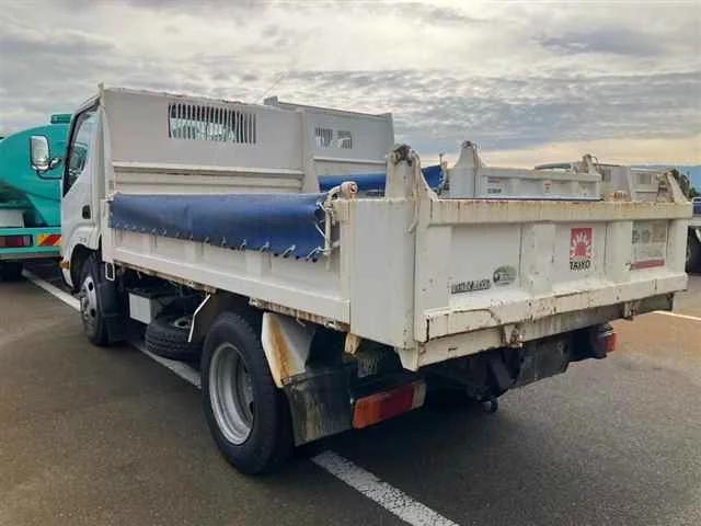Hino Dutro  с аукциона в Японии