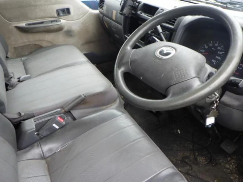 Mazda Bongo Brawny  с аукциона в Японии