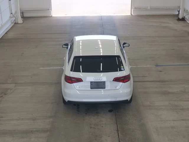 Audi A3  с аукциона в Японии