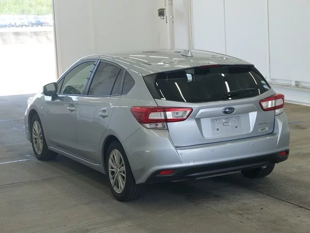 Subaru Impreza  с аукциона в Японии