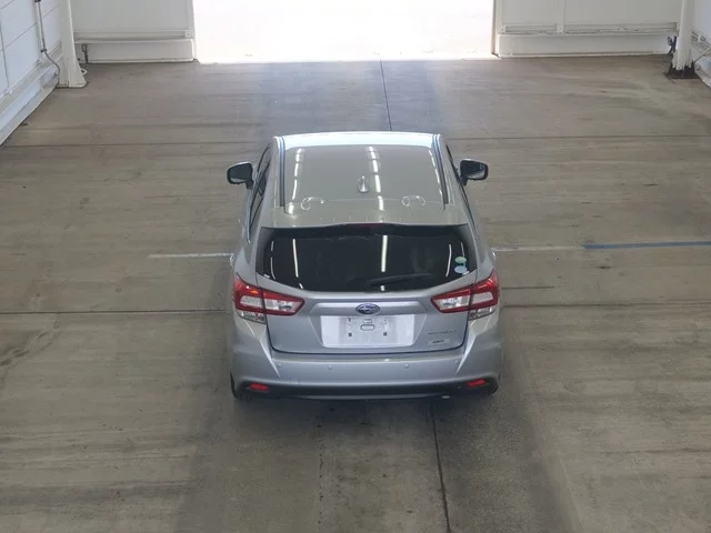 Subaru Impreza  с аукциона в Японии