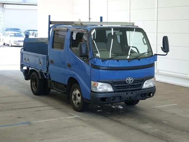 Toyota ToyoAce  с аукциона в Японии