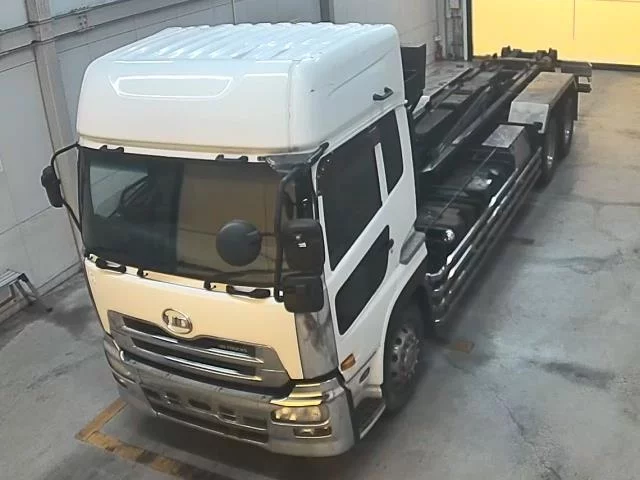 Nissan UD  с аукциона в Японии