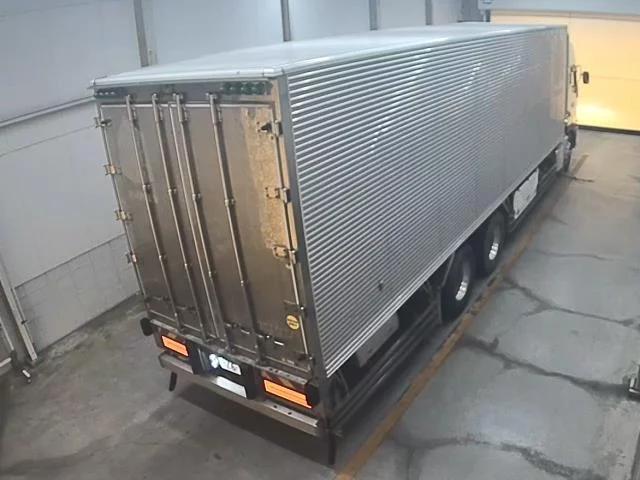Nissan UD  с аукциона в Японии