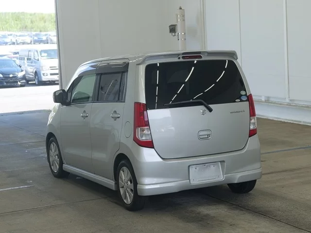 Suzuki Wagon R  с аукциона в Японии