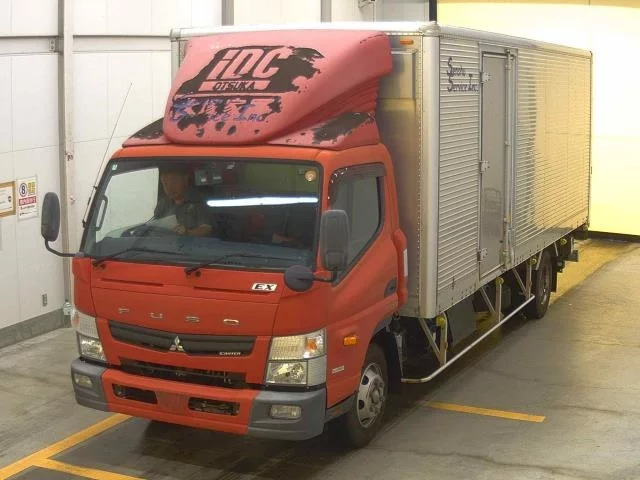 Mitsubishi Fuso Canter  с аукциона в Японии