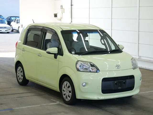 Toyota Porte  с аукциона в Японии