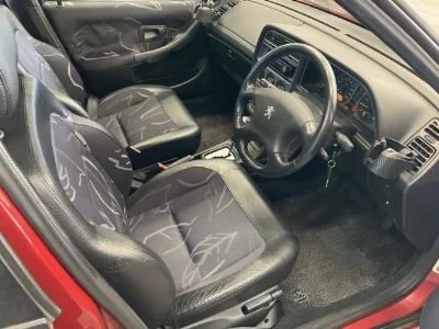 Peugeot 306