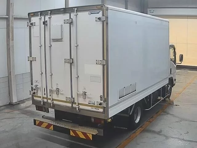 Isuzu Elf  с аукциона в Японии