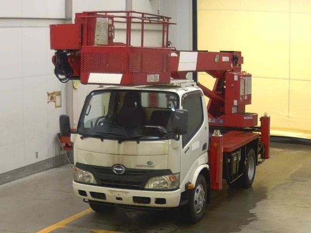 Hino Dutro  с аукциона в Японии