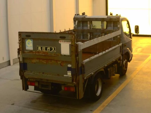 Toyota Dyna  с аукциона в Японии