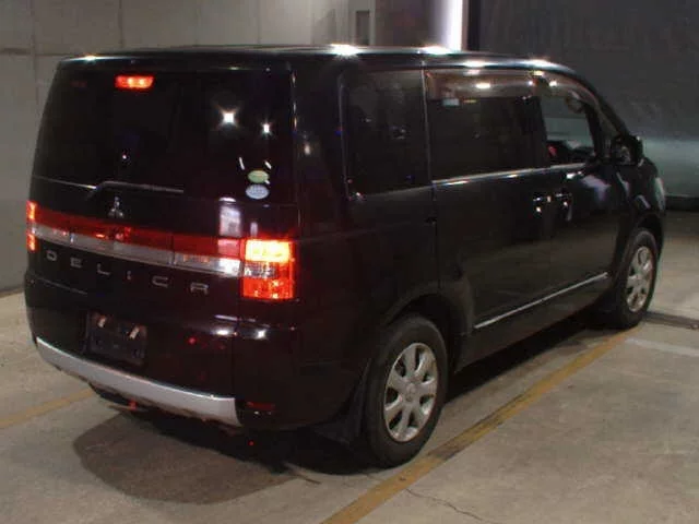 Mitsubishi Delica D:5  с аукциона в Японии