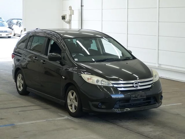 Nissan Lafesta  с аукциона в Японии