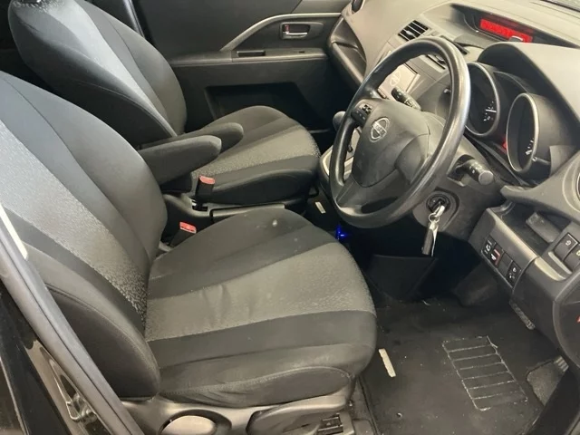 Nissan Lafesta  с аукциона в Японии