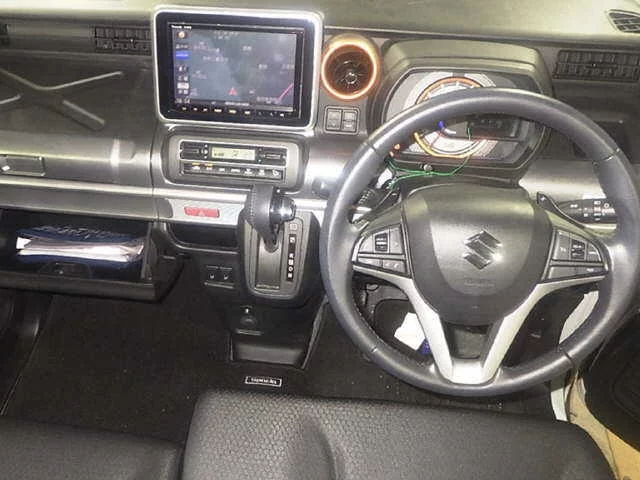 Suzuki Spacia Gear  с аукциона в Японии