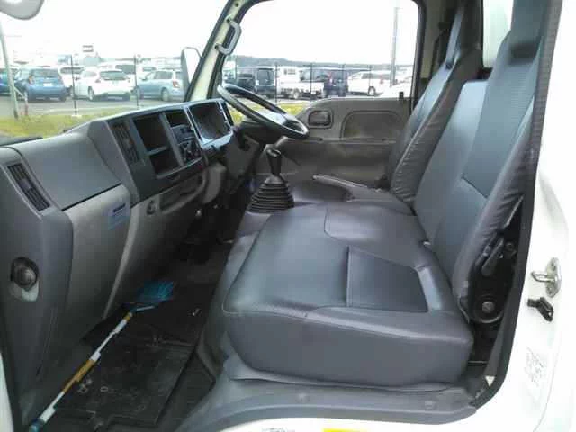Isuzu Elf  с аукциона в Японии