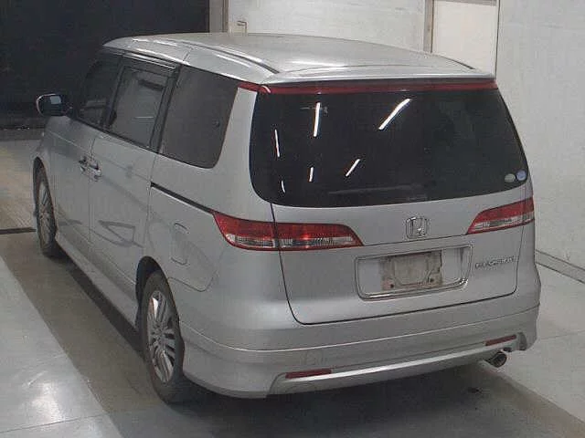 Honda Elysion  с аукциона в Японии