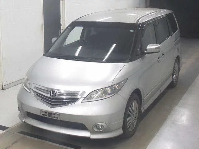 Honda Elysion  с аукциона в Японии