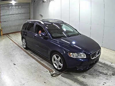 Volvo V50