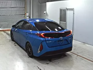 Toyota Prius PHV