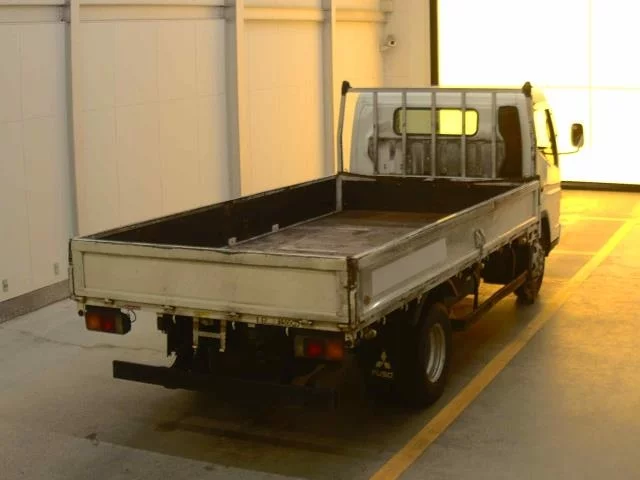 Mitsubishi Fuso Canter  с аукциона в Японии